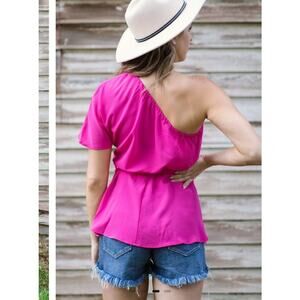 Staccato Black asymmetrical One Shoulder Top Small